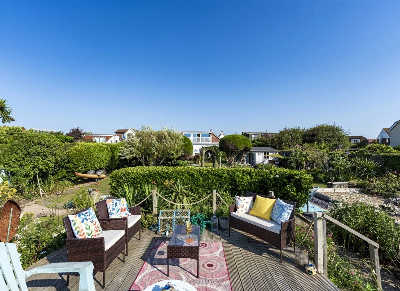 Spring 2025 breaks sunshine records - and adds up to £22K to your garden’s value  - Hardisty