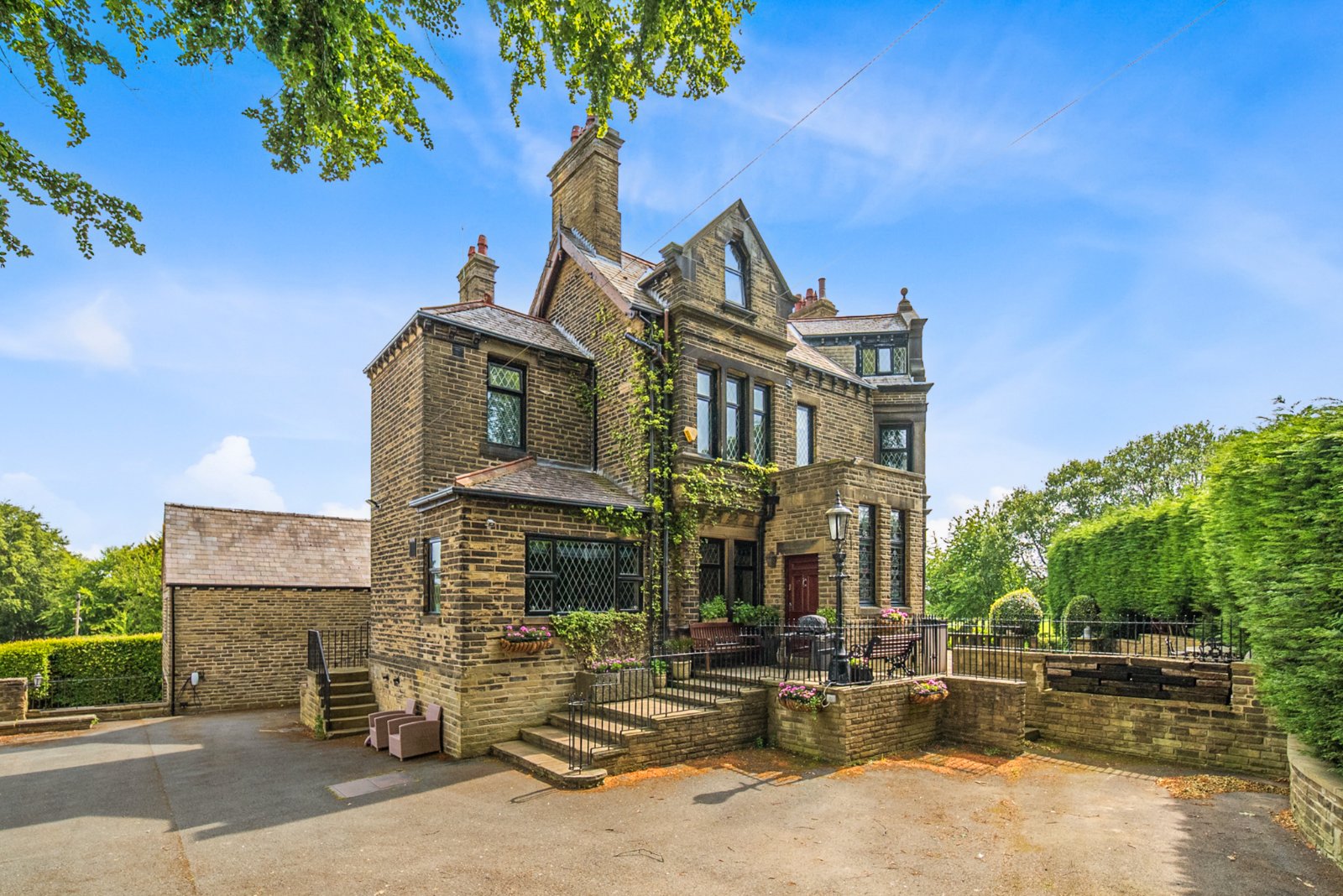 Shell Lane, Calverley, Pudsey, West Yorkshire, LS28