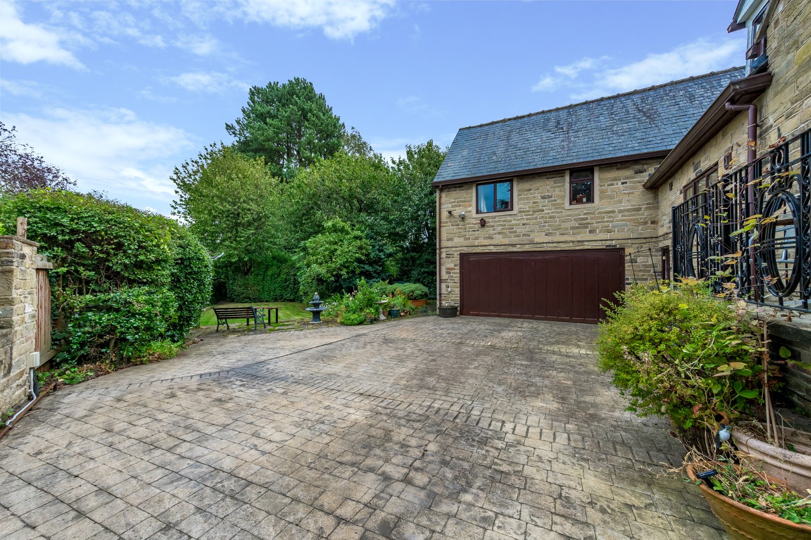 Shell Lane, Calverley, Pudsey, West Yorkshire, LS28