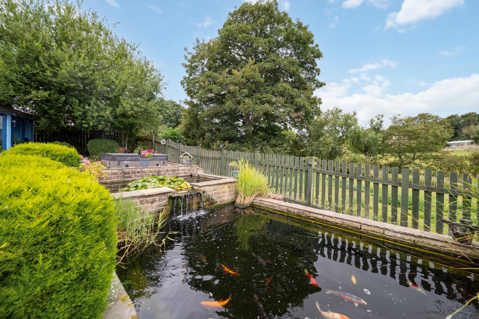 Dean Head, Scotland Lane, Horsforth, Leeds, LS18