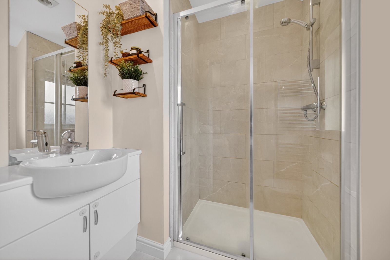 Brodrick Drive, Horsforth, Leeds, West Yorkshire, LS18