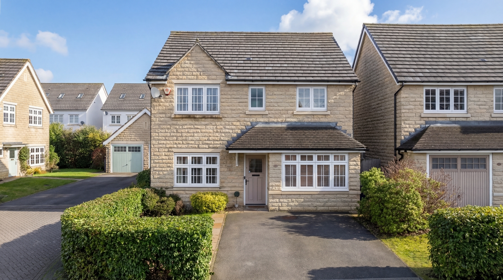 Brodrick Drive, Horsforth, Leeds, West Yorkshire, LS18