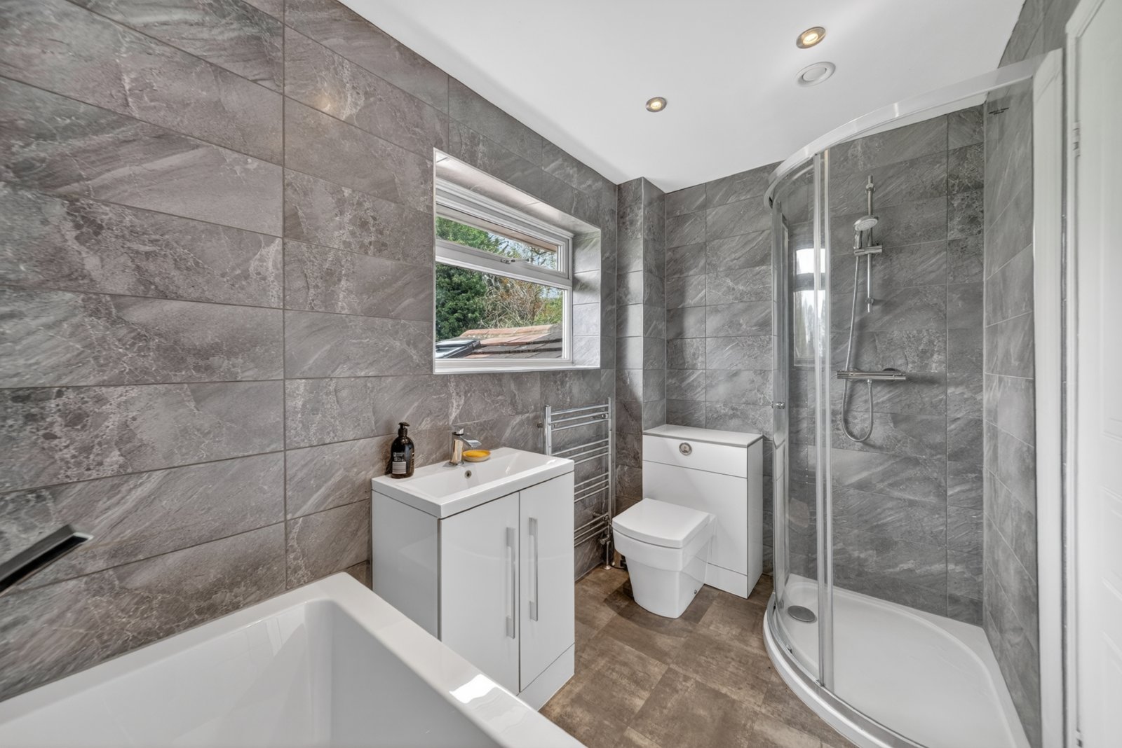 New York Lane, Rawdon, Leeds, LS19