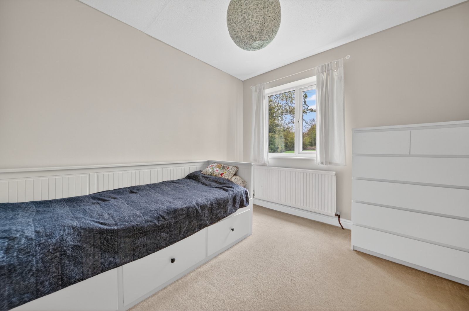 New York Lane, Rawdon, Leeds, LS19