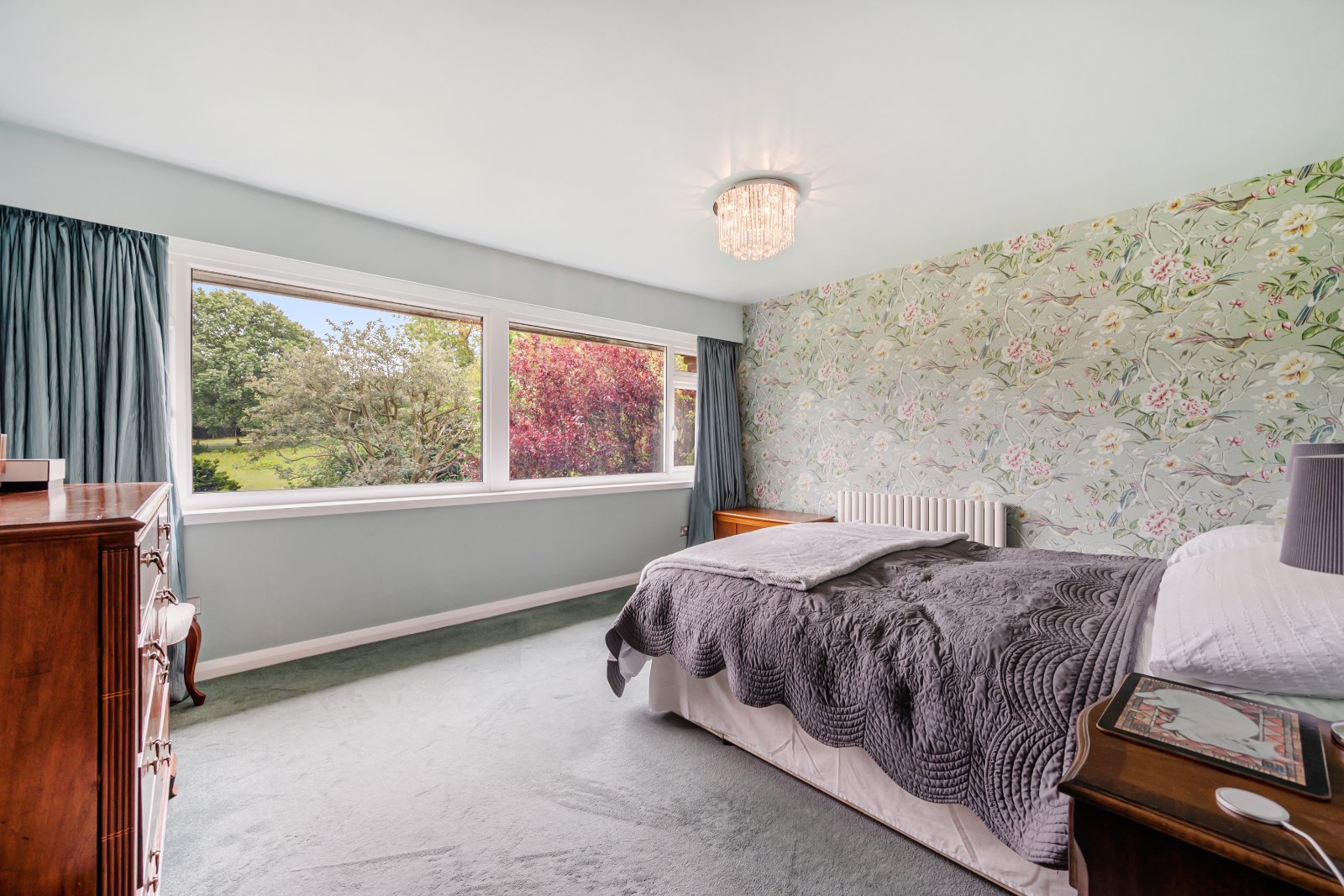 Foxholes Crescent, Calverley, Pudsey, Leeds, LS28