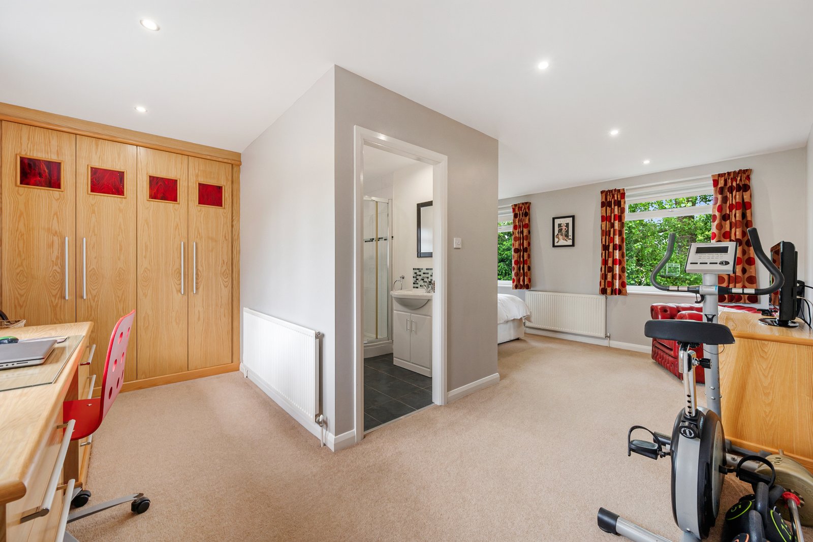 Foxholes Crescent, Calverley, Pudsey, Leeds, LS28