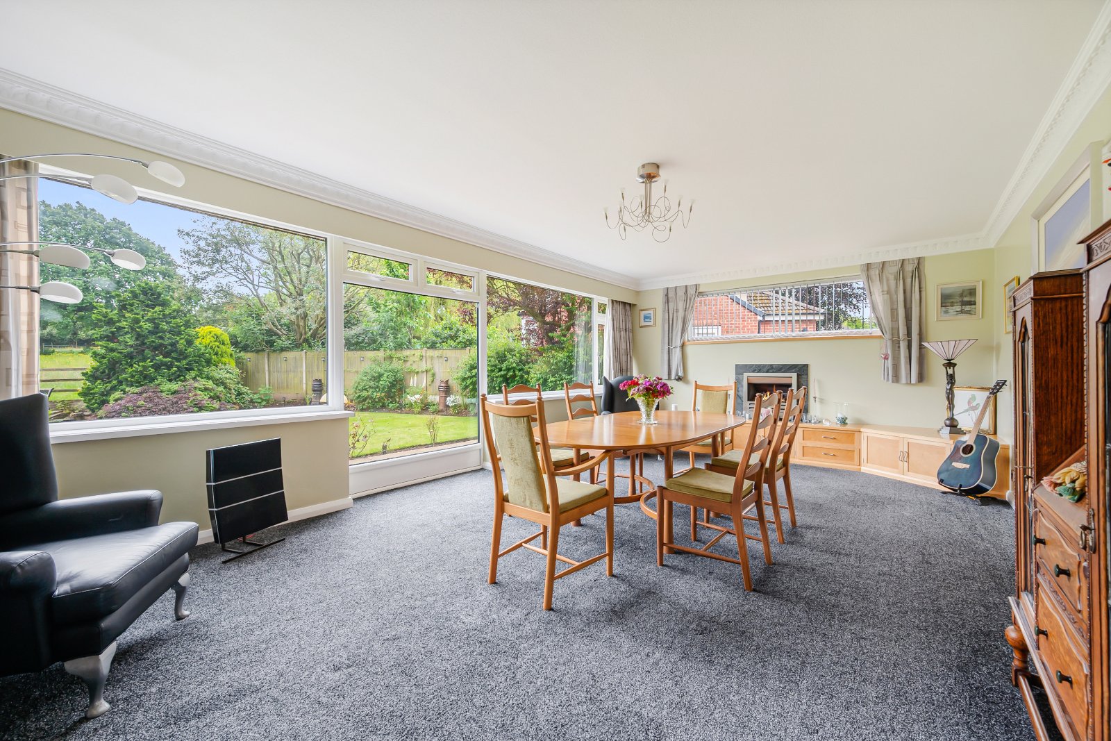 Foxholes Crescent, Calverley, Pudsey, Leeds, LS28