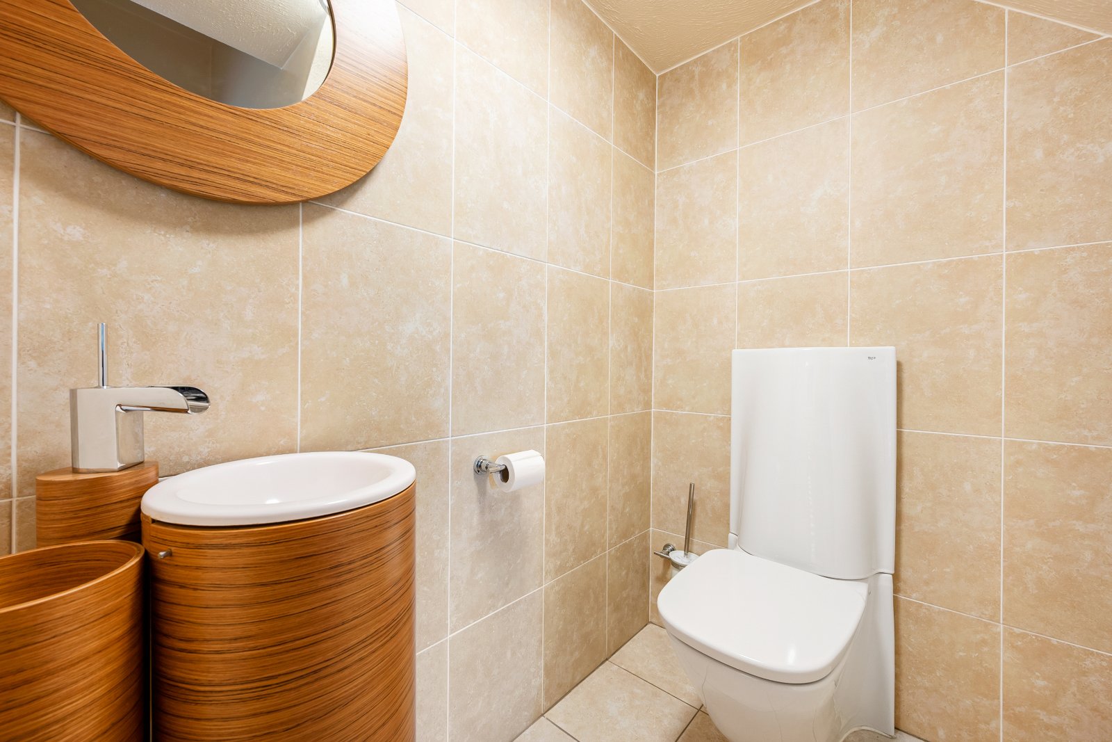 Foxholes Crescent, Calverley, Pudsey, Leeds, LS28