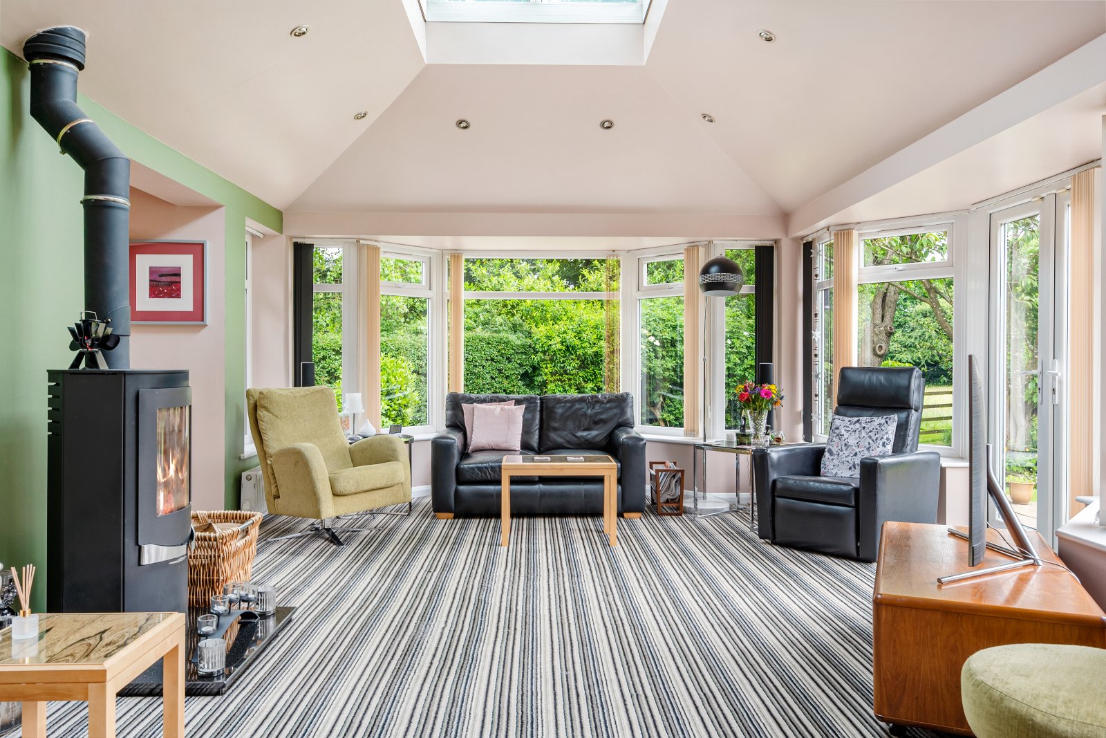 Foxholes Crescent, Calverley, Pudsey, Leeds, LS28