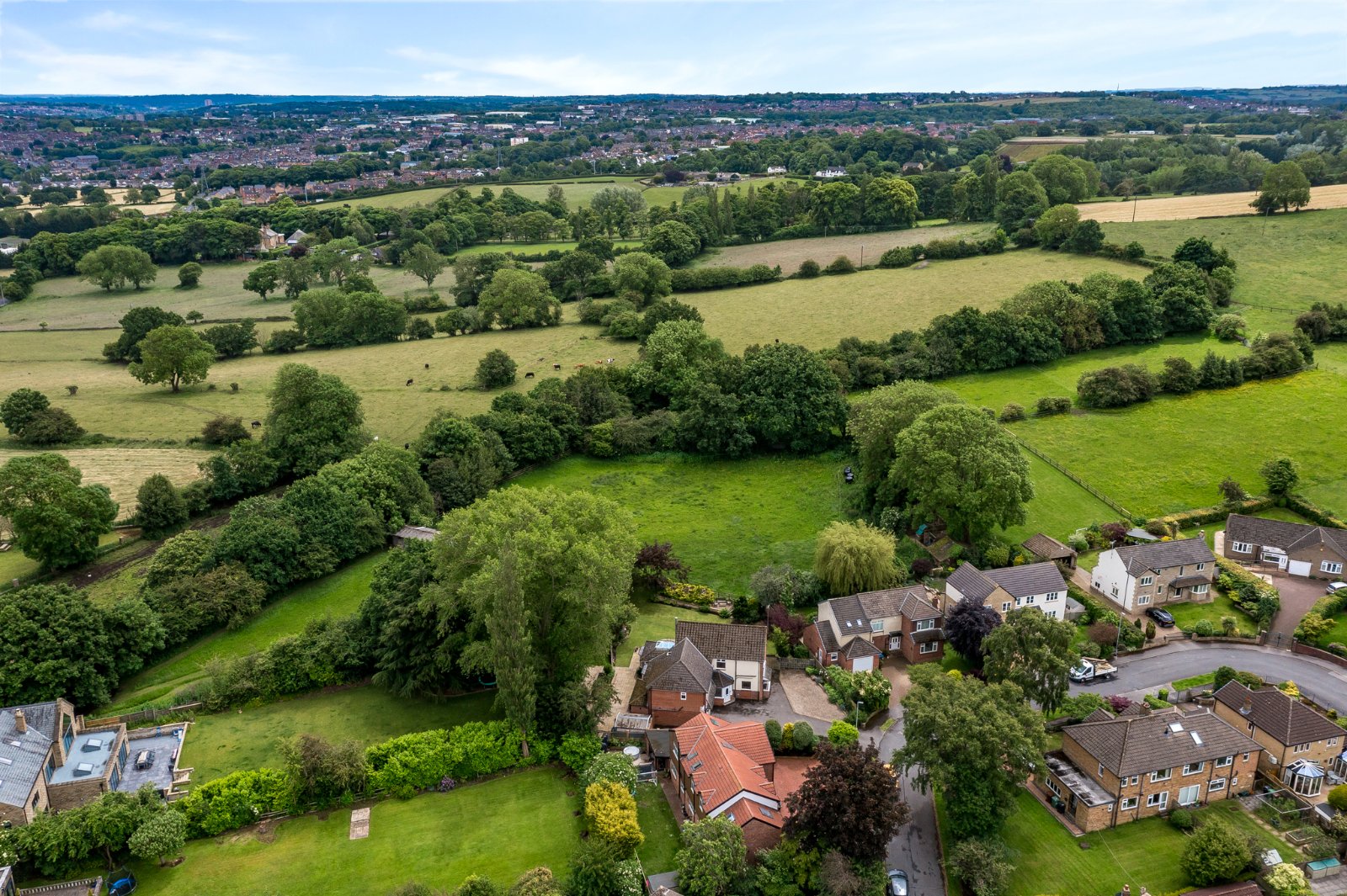 Foxholes Crescent, Calverley, Pudsey, Leeds, LS28
