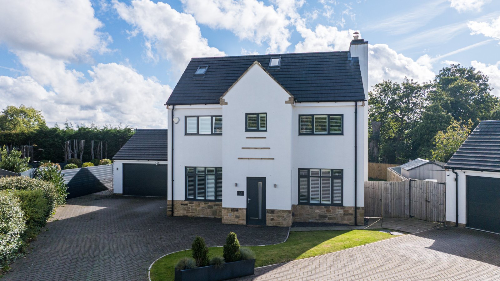 Southway, Horsforth, Leeds, West Yorkshire, LS18