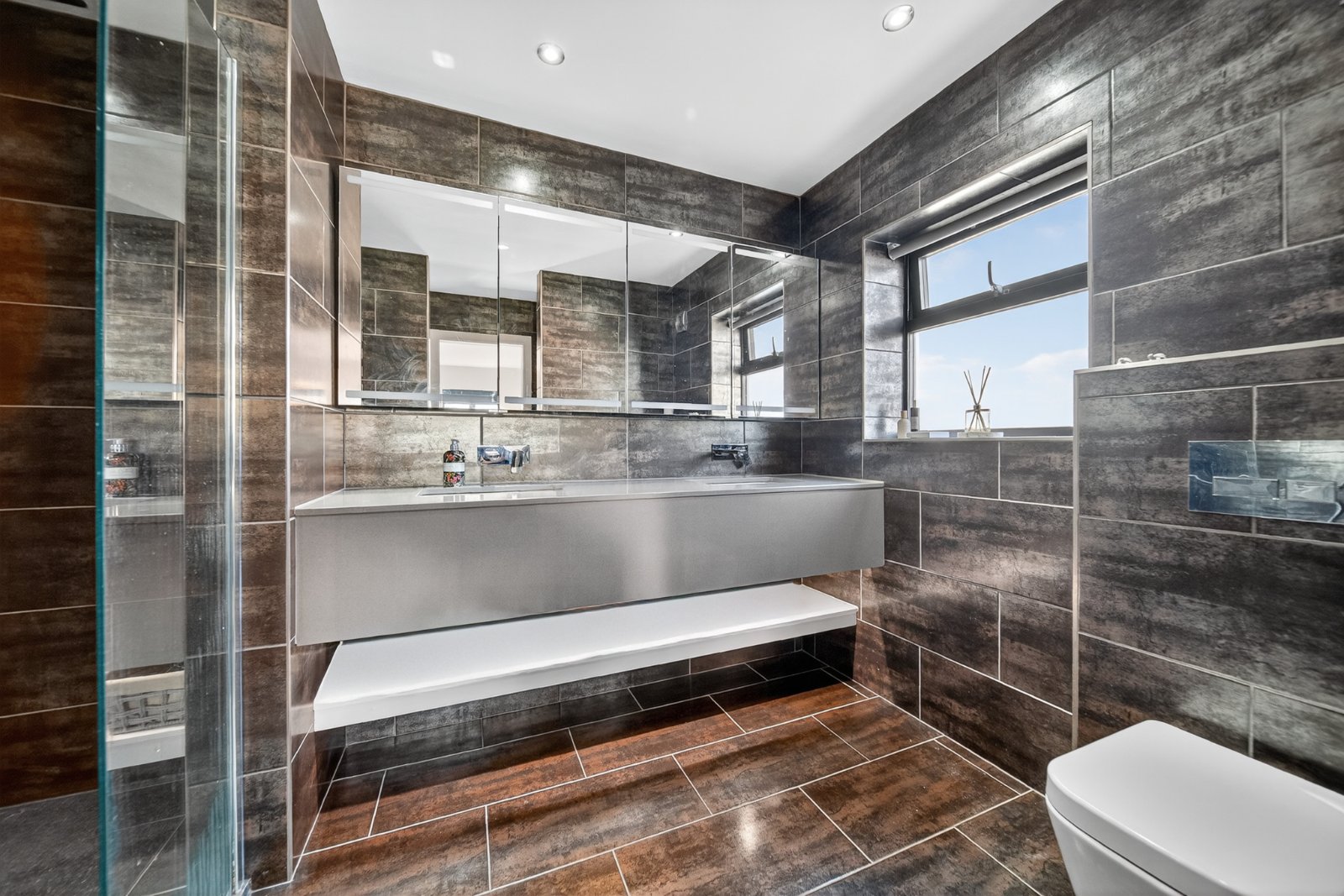 Southway, Horsforth, Leeds, West Yorkshire, LS18