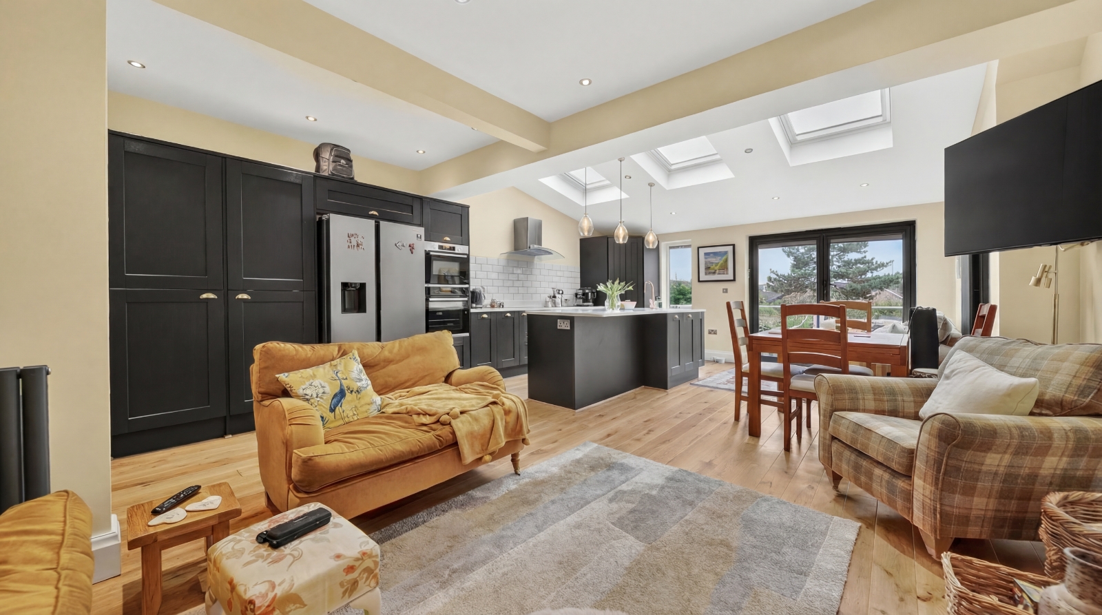 Victoria Crescent, Horsforth, Leeds, West Yorkshire, LS18 - Hardisty