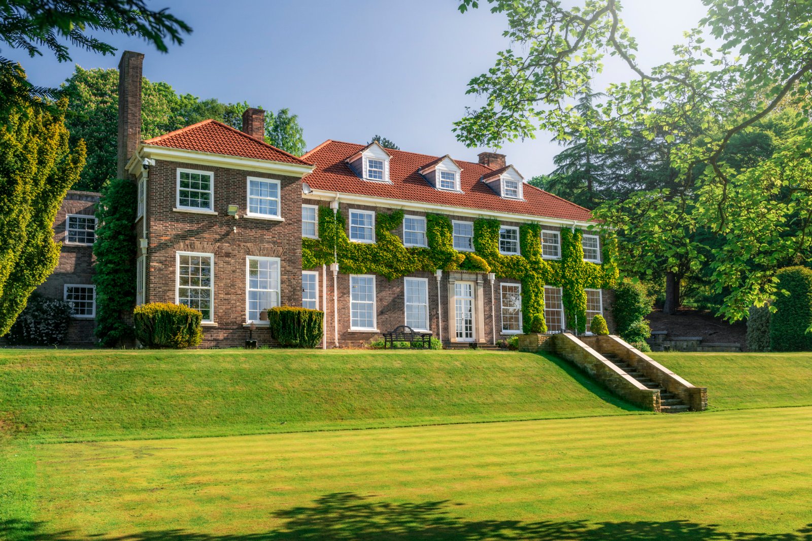 Woodlands Drive, Rawdon, Leeds, West Yorkshire, LS19