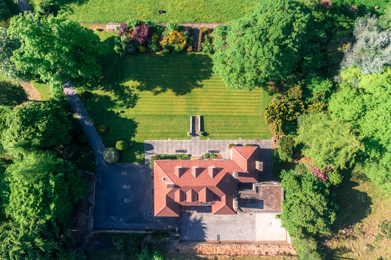 Woodlands Drive, Rawdon, Leeds, West Yorkshire, LS19