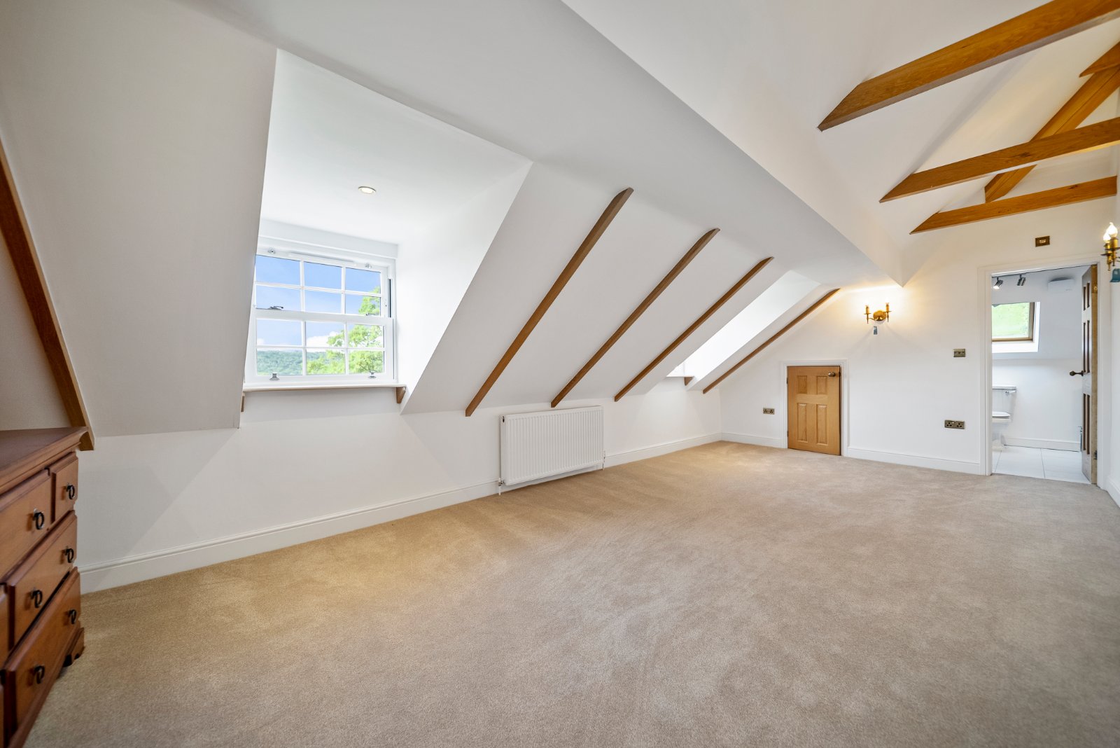 Woodlands Drive, Rawdon, Leeds, West Yorkshire, LS19