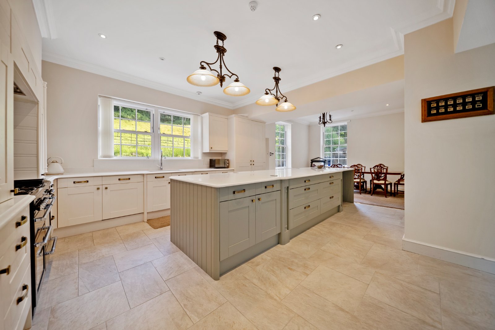 Woodlands Drive, Rawdon, Leeds, West Yorkshire, LS19