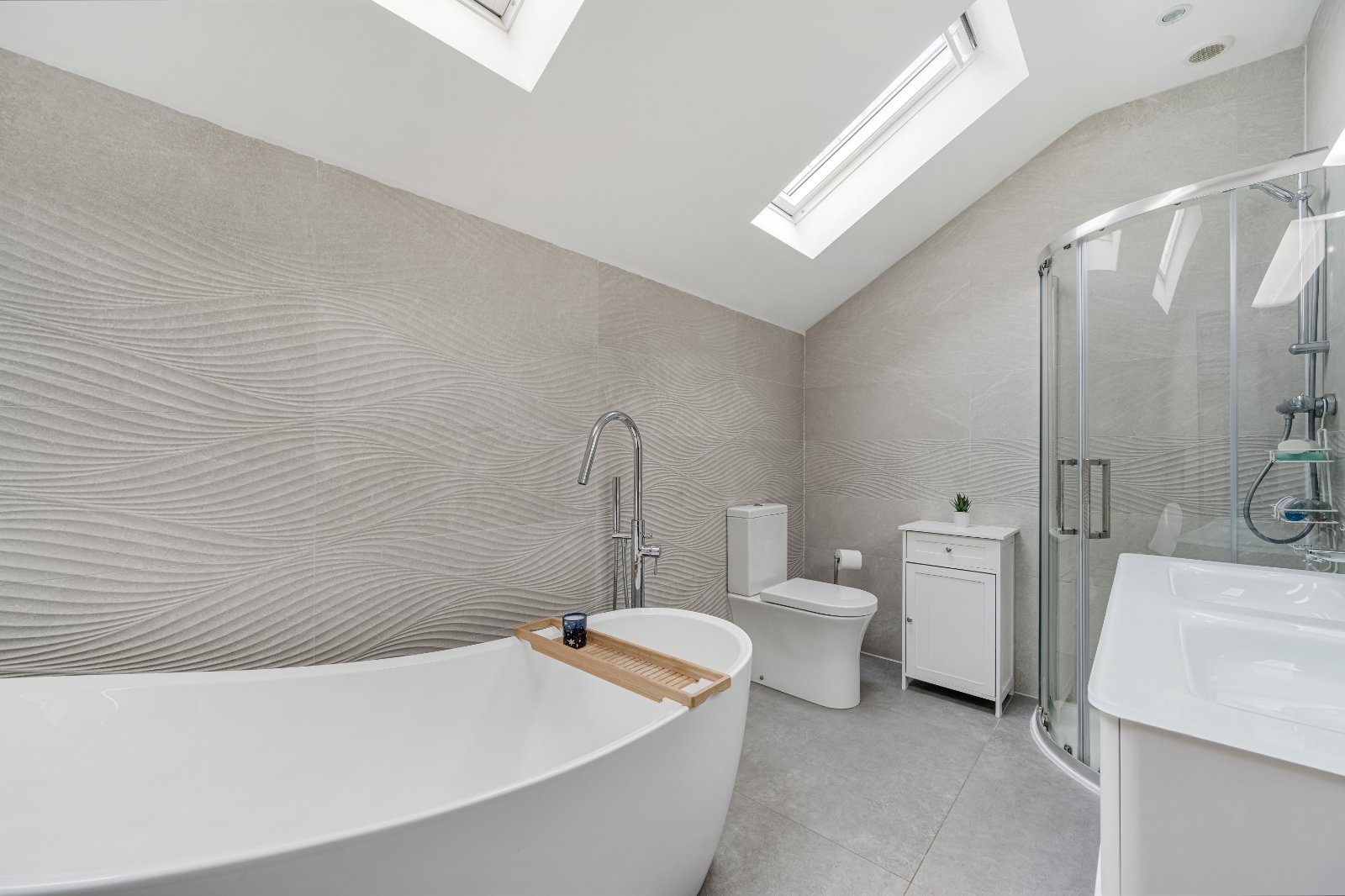 Foxholes Crescent, Calverley, Pudsey, West Yorkshire, LS28