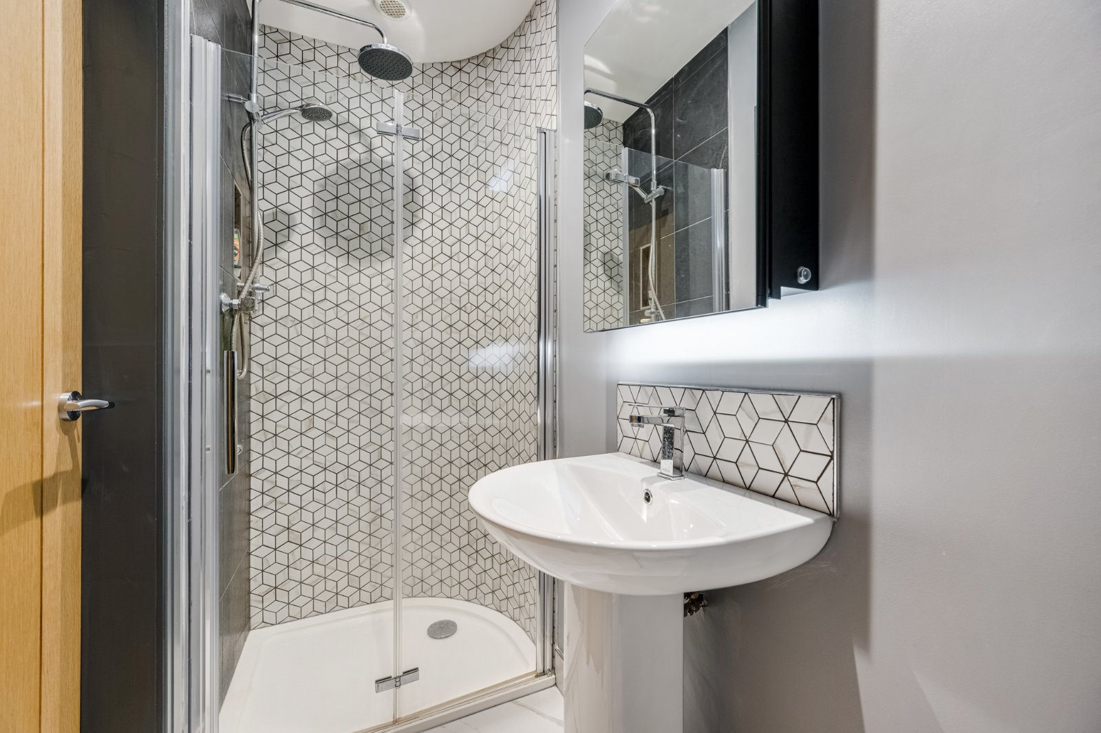 Foxholes Crescent, Calverley, Pudsey, West Yorkshire, LS28