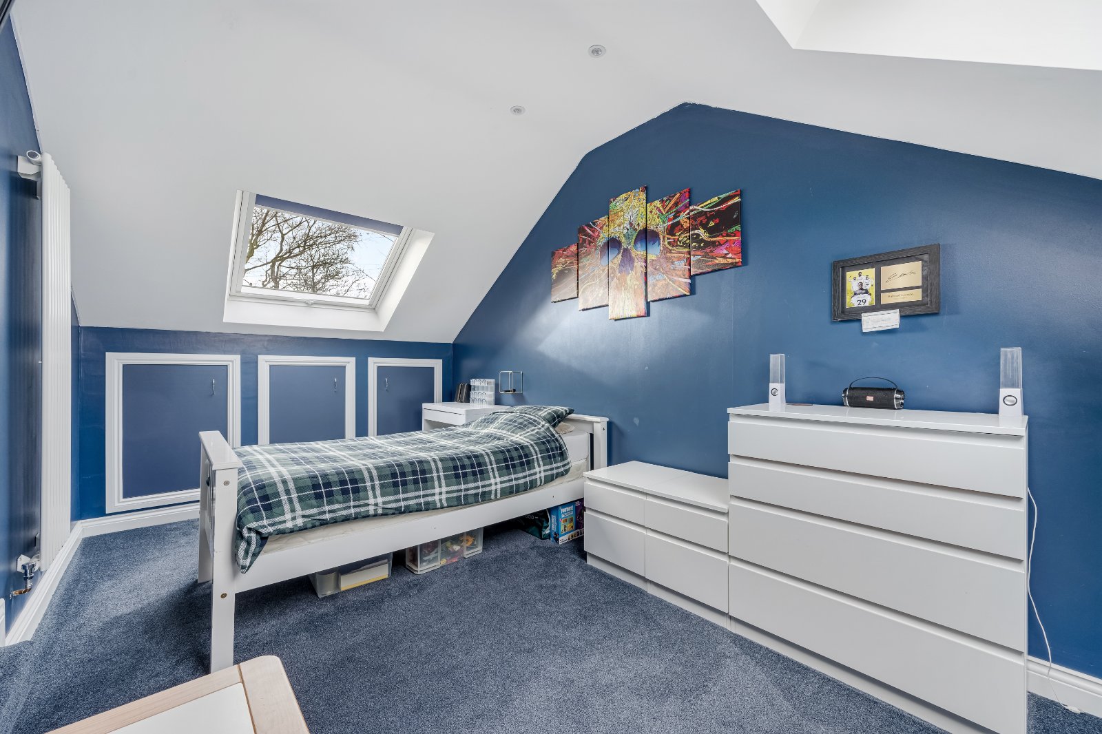 Foxholes Crescent, Calverley, Pudsey, West Yorkshire, LS28