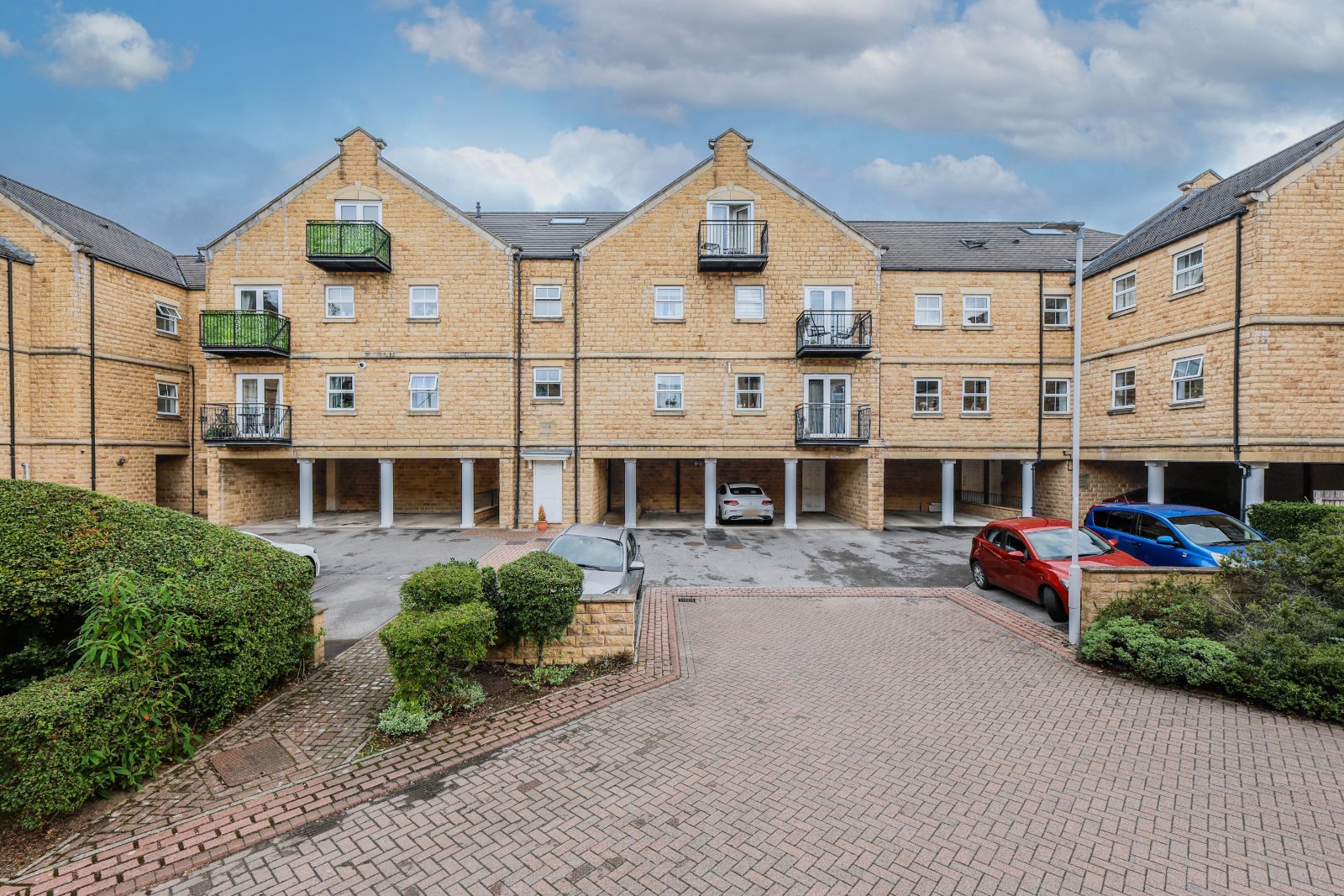 Narrowboat Wharf, Leeds, West Yorkshire, LS13 - Hardisty