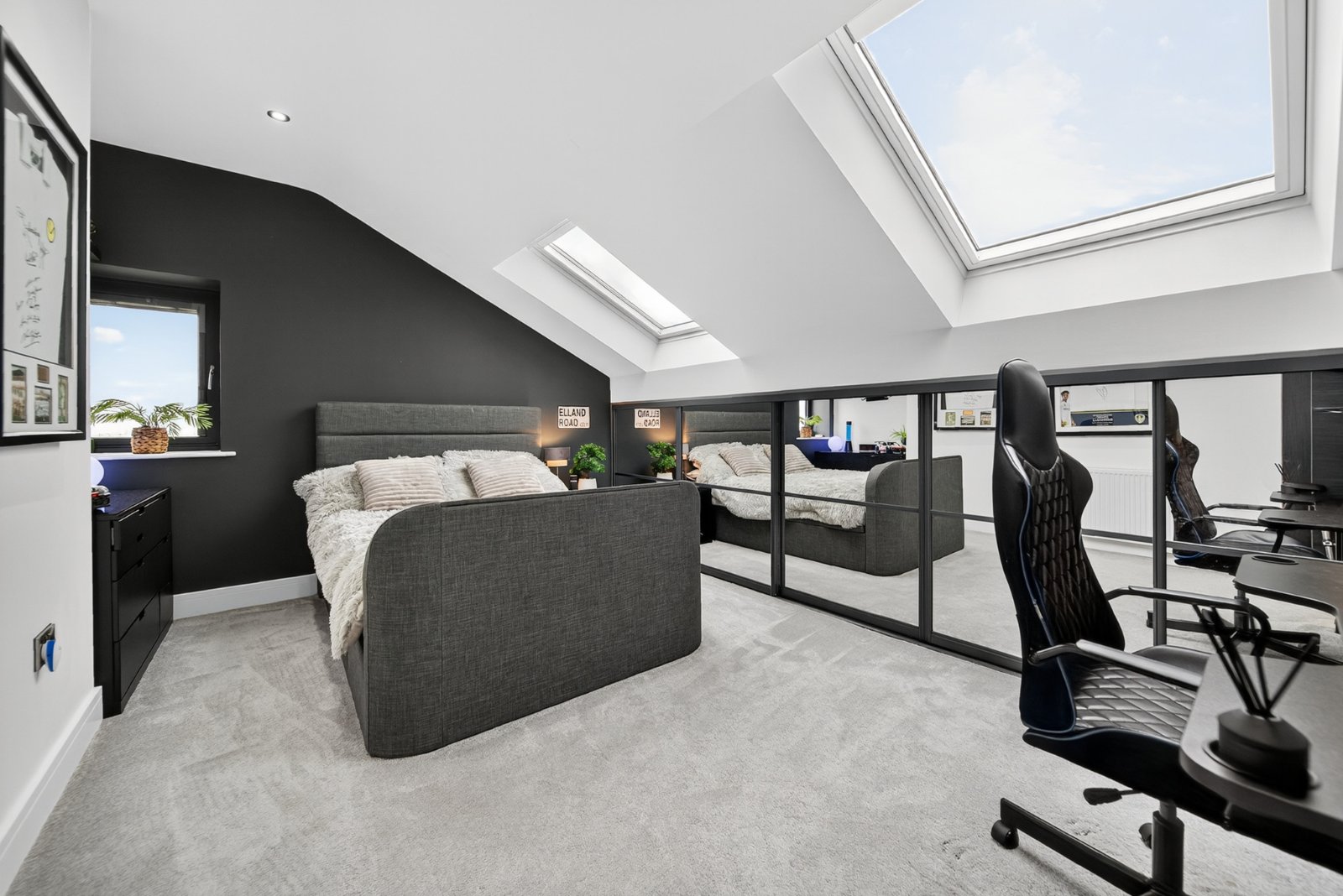 Carlton Lane, Guiseley, Leeds, West Yorkshire, LS20