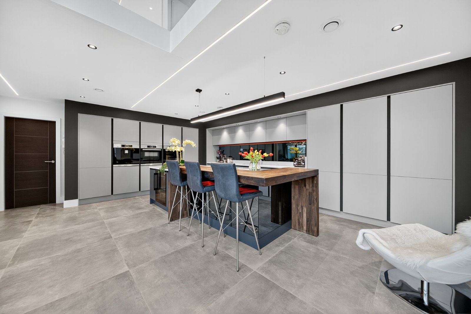 Carlton Lane, Guiseley, Leeds, West Yorkshire, LS20