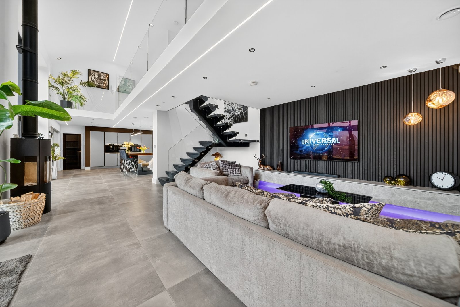 Carlton Lane, Guiseley, Leeds, West Yorkshire, LS20