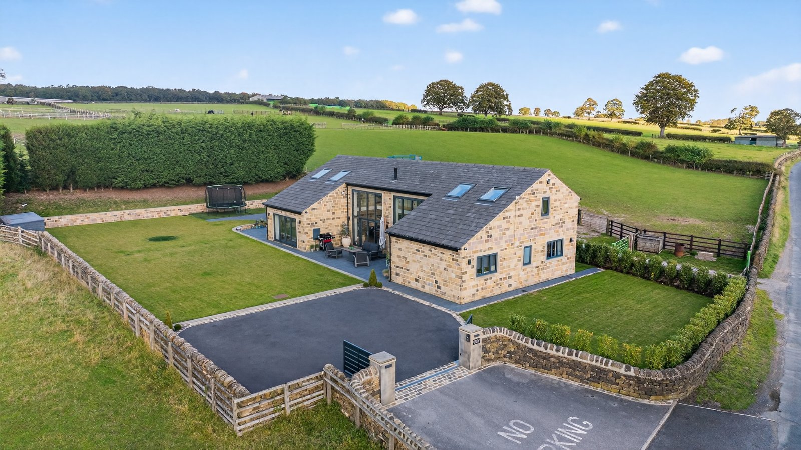 Carlton Lane, Guiseley, Leeds, West Yorkshire, LS20