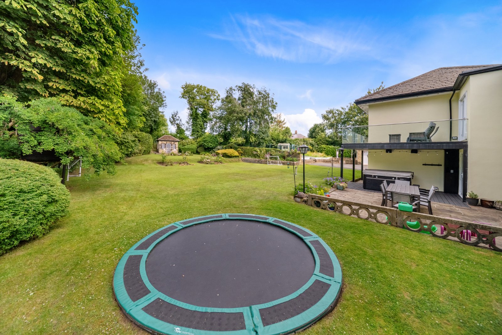 Leeds Road, Idle, Bradford, West Yorkshire, BD10