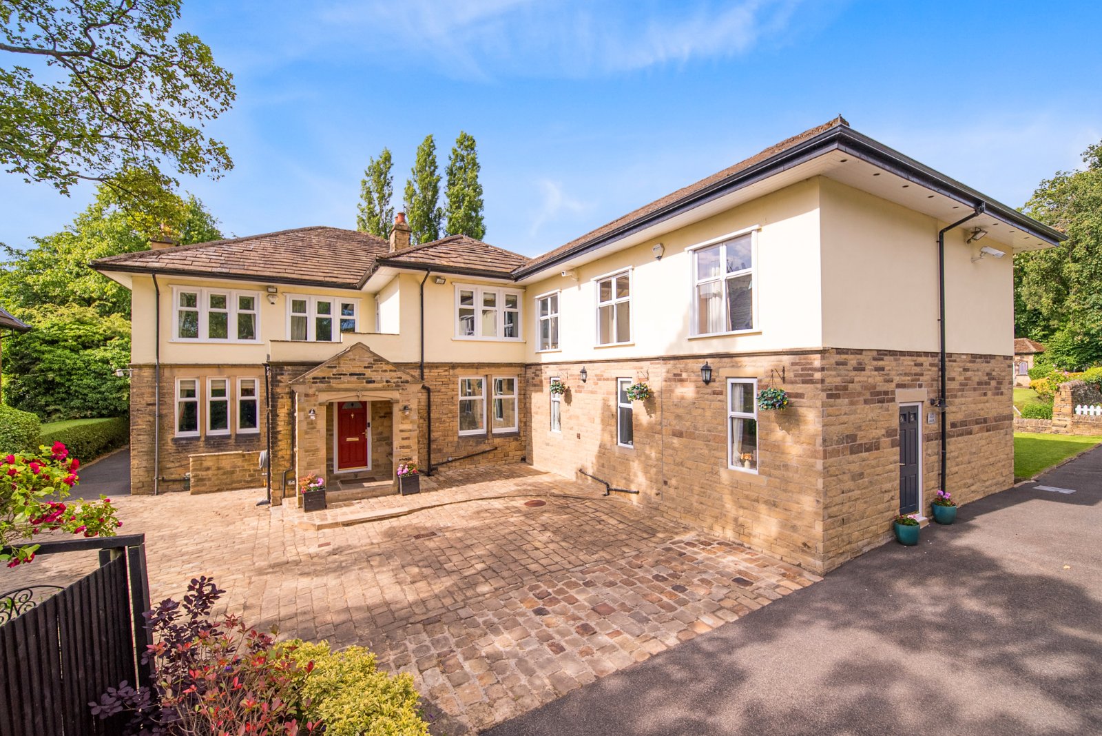 Leeds Road, Idle, Bradford, West Yorkshire, BD10