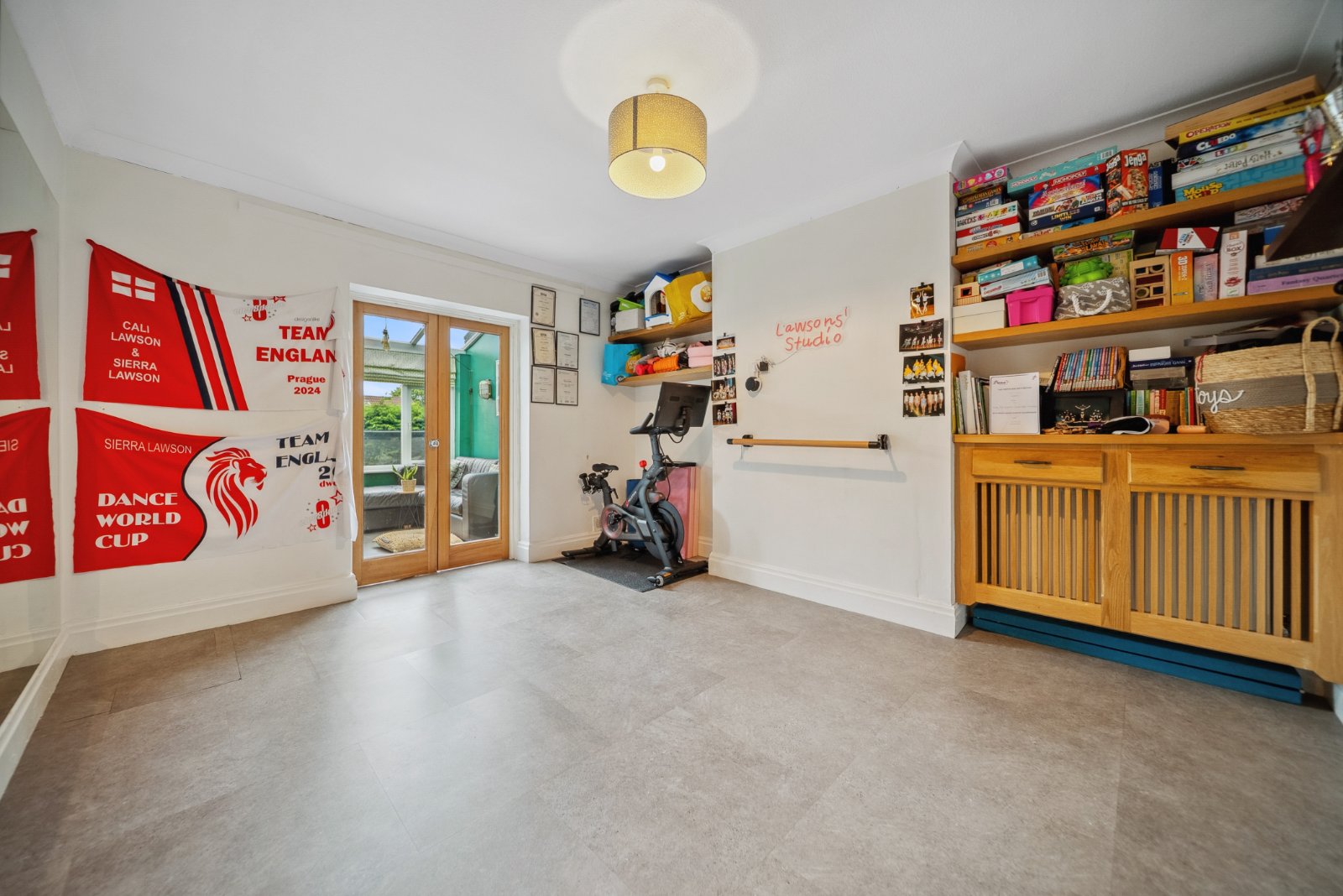 Brownberrie Drive, Horsforth, Leeds, West Yorkshire, LS18