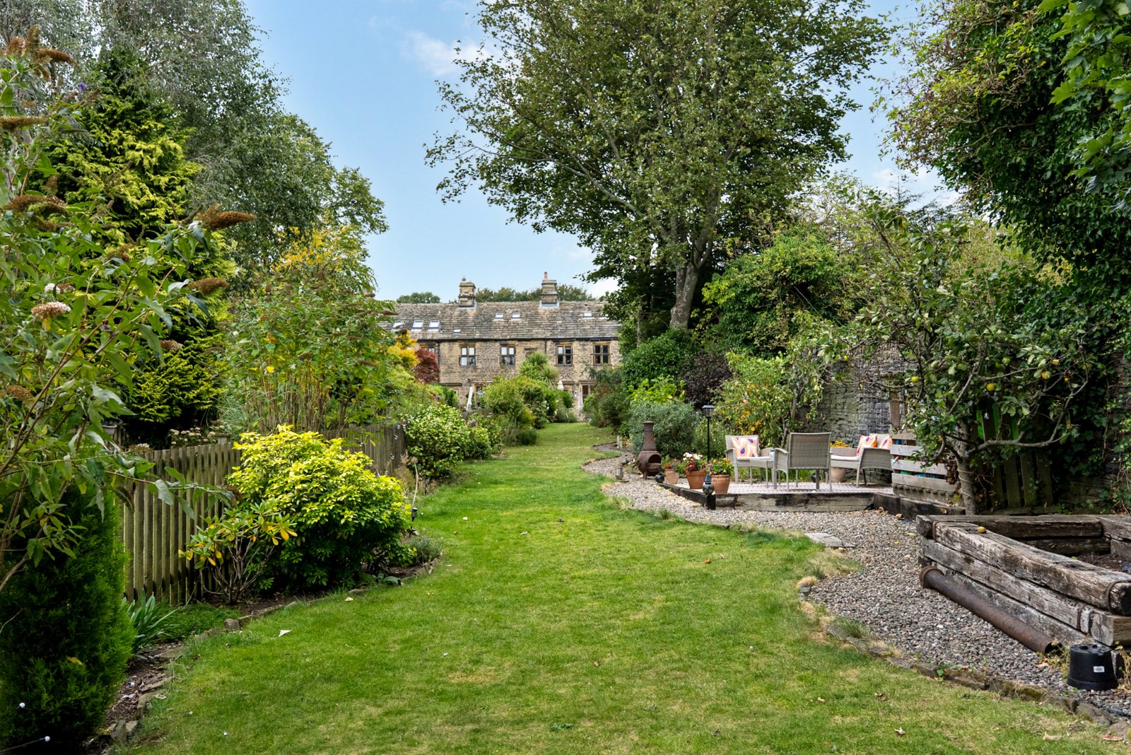 Woodhall Hills, Calverley, Pudsey, West Yorkshire, LS28