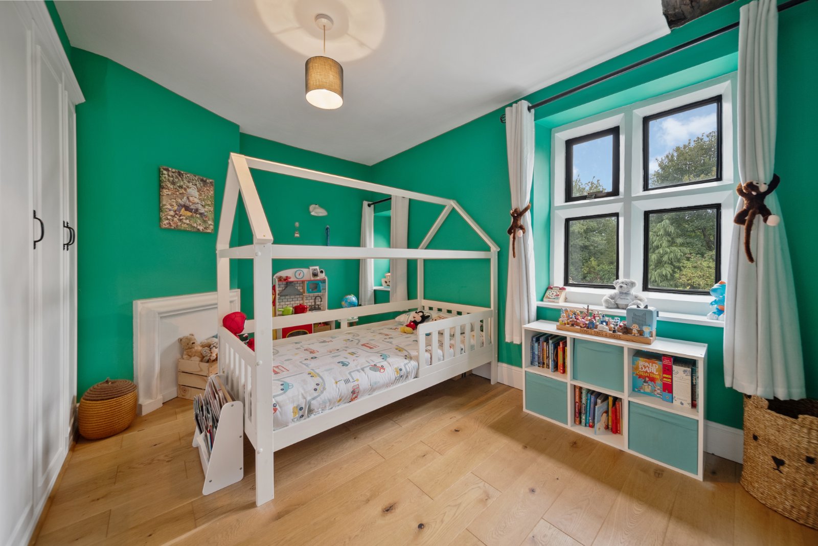 Woodhall Hills, Calverley, Pudsey, West Yorkshire, LS28