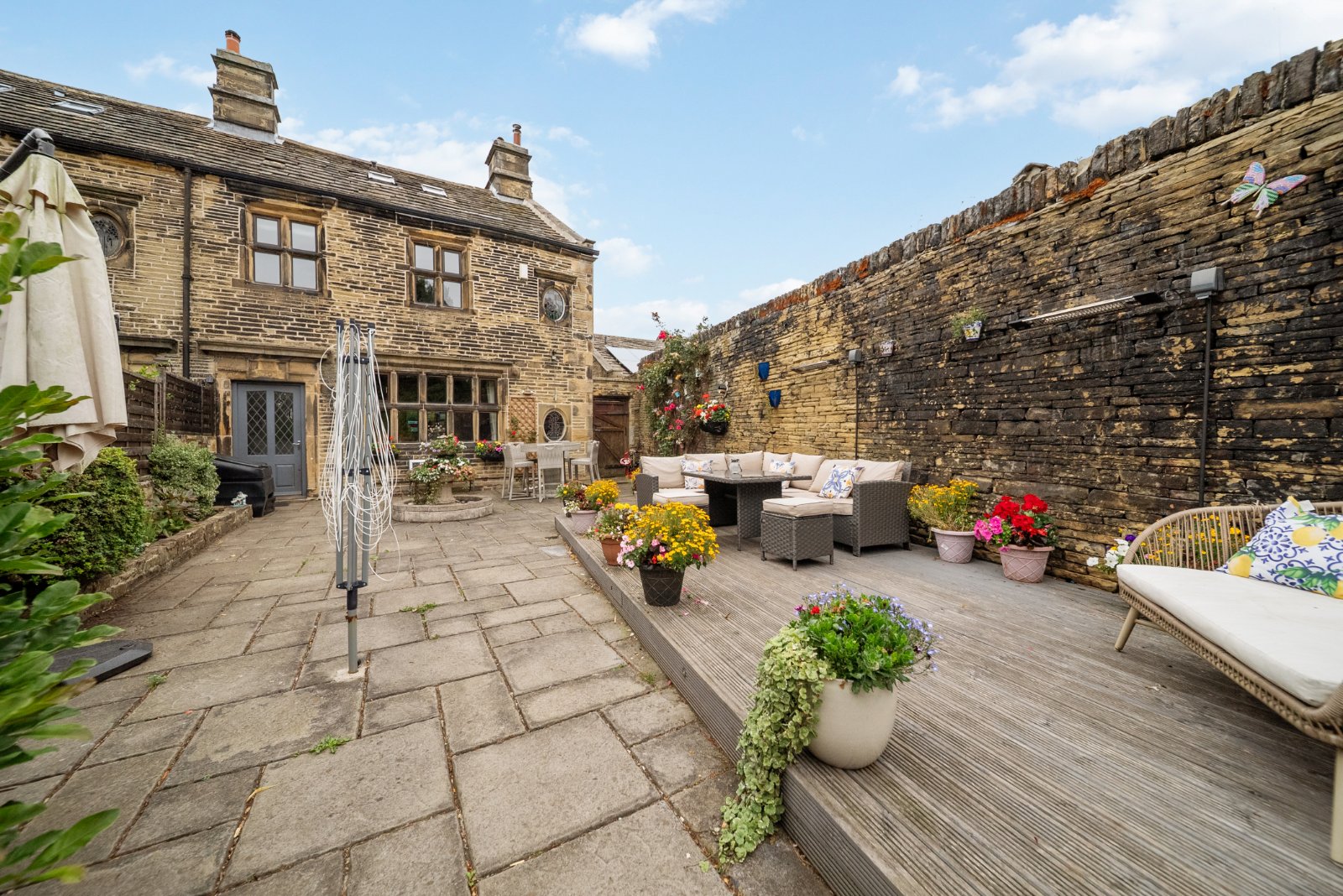 Woodhall Hills, Calverley, Pudsey, West Yorkshire, LS28