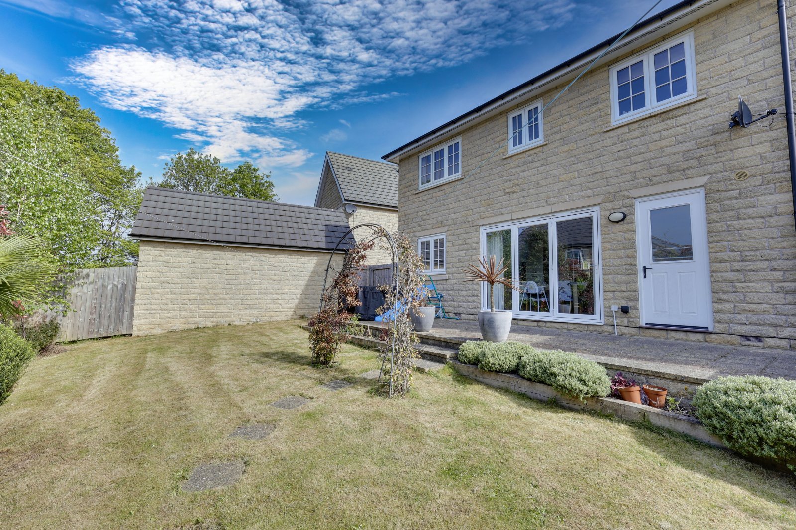 Bletchley Way, Horsforth, Leeds, West Yorkshire, LS18