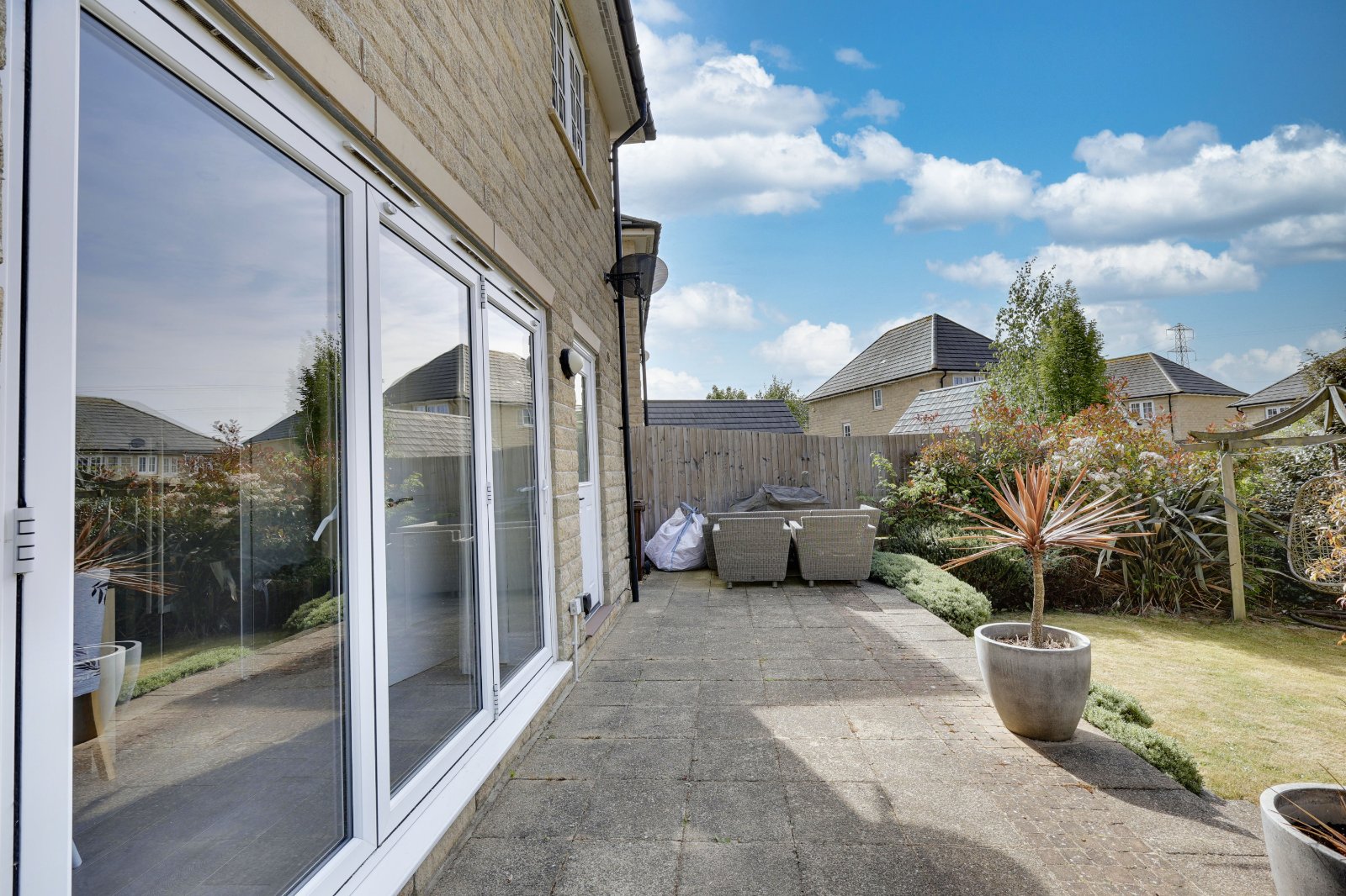 Bletchley Way, Horsforth, Leeds, West Yorkshire, LS18