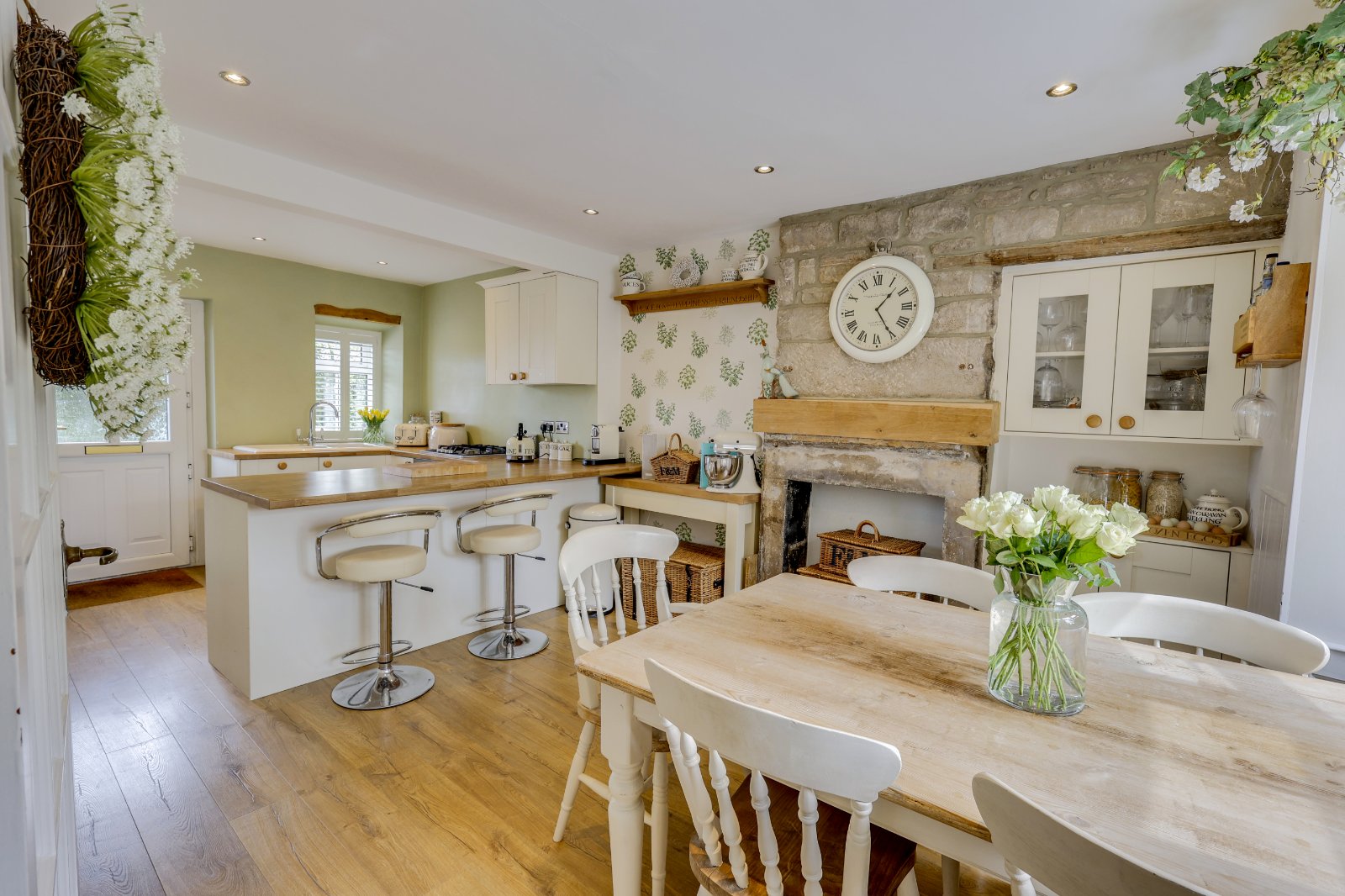 London Street, Rawdon, Leeds, West Yorkshire, LS19 - Hardisty