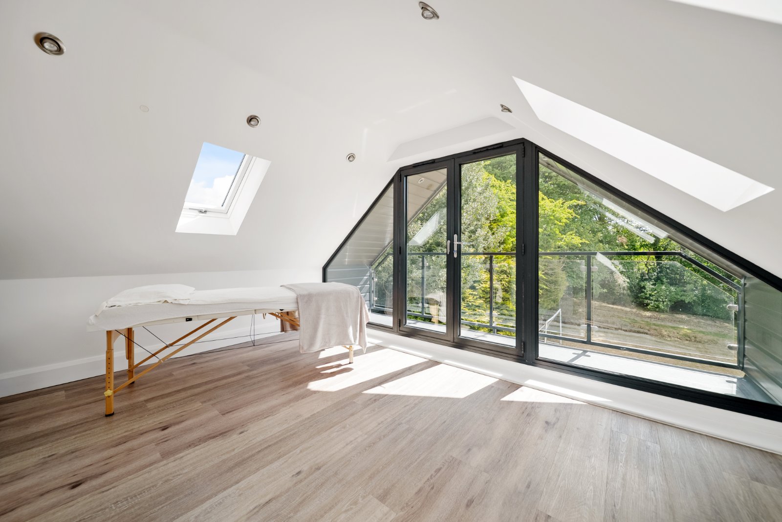 Layton Lane, Rawdon, Leeds, West Yorkshire, LS19