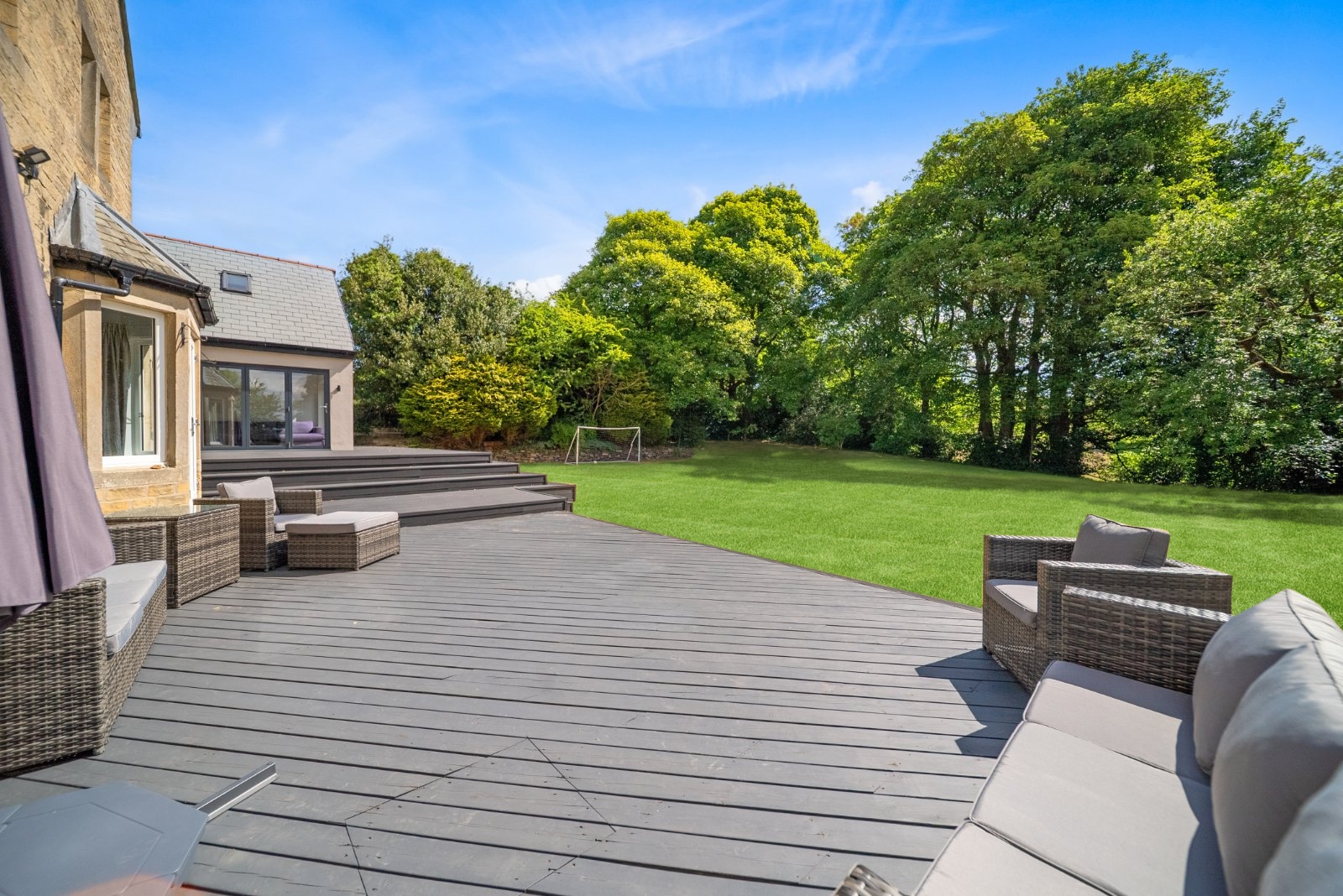 Layton Lane, Rawdon, Leeds, West Yorkshire, LS19