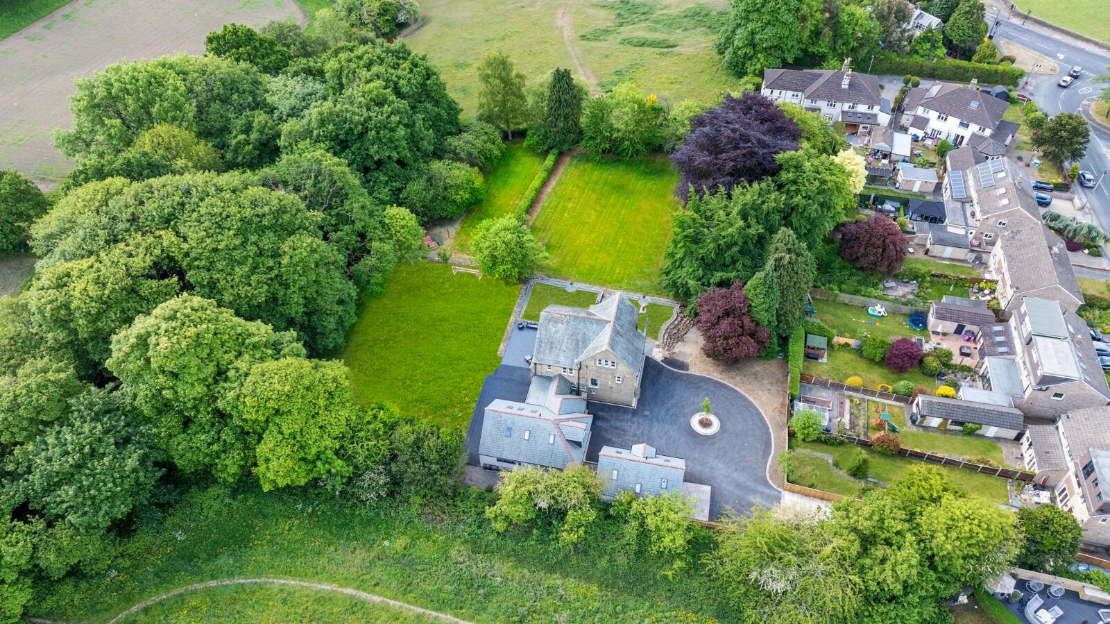 Layton Lane, Rawdon, Leeds, West Yorkshire, LS19