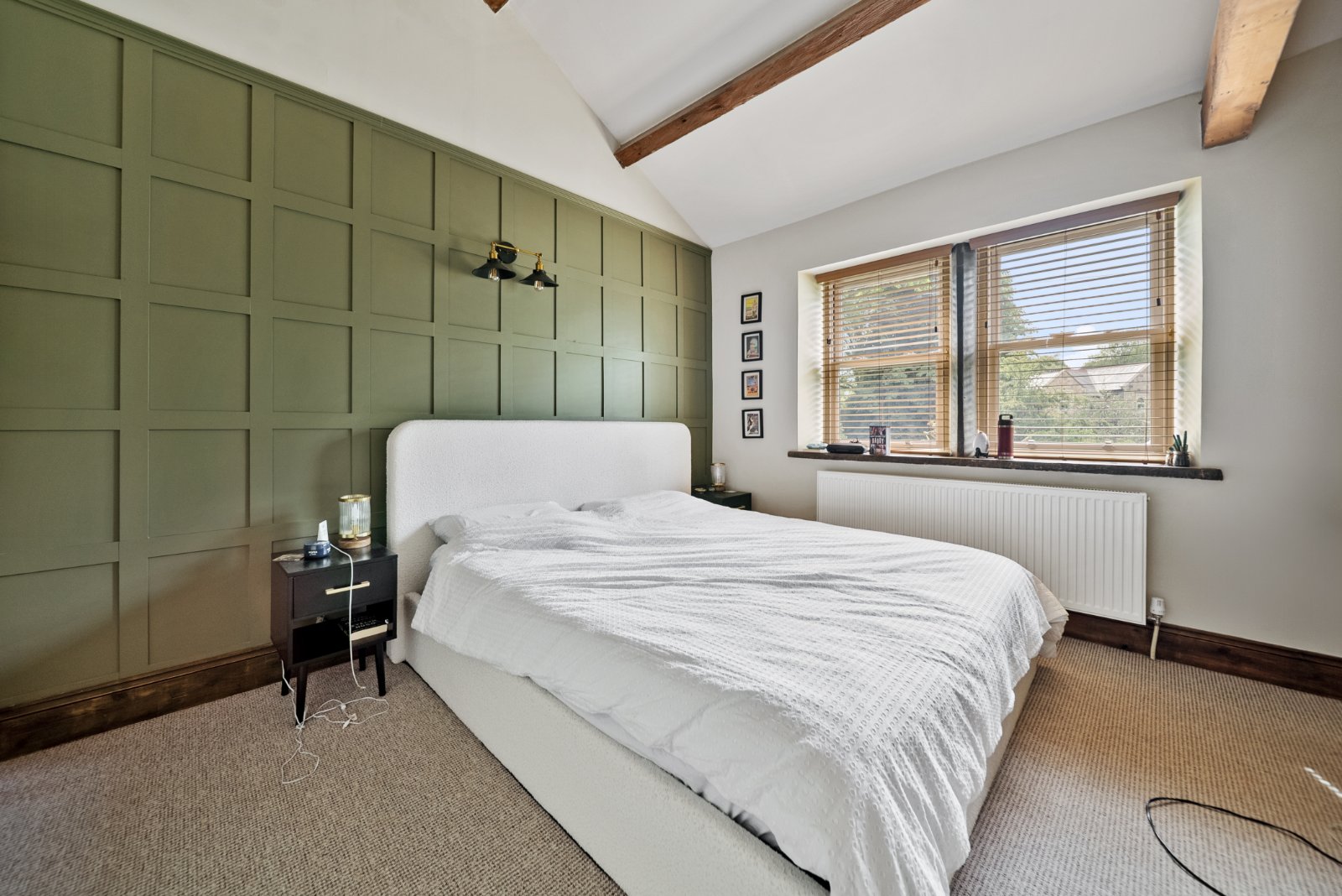 Micklefield Lane, Rawdon, Leeds, West Yorkshire, LS19