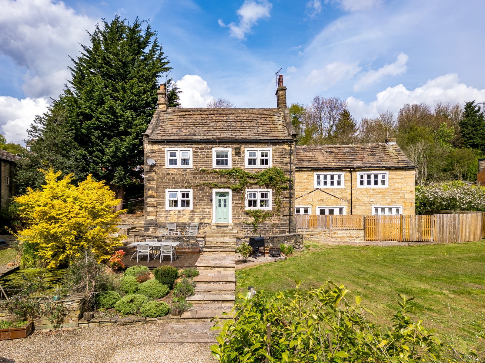 Land With House & Cottage – Bolton Lane, Bradford, West Yorkshire, BD2