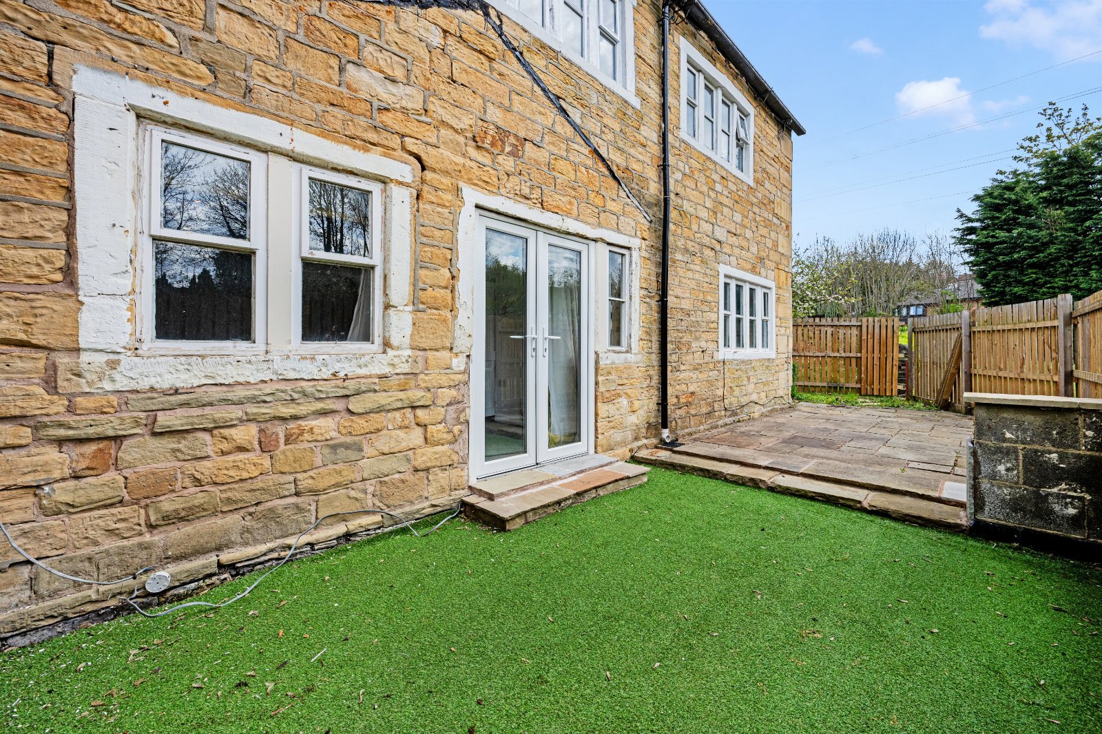 Land With House & Cottage – Bolton Lane, Bradford, West Yorkshire, BD2