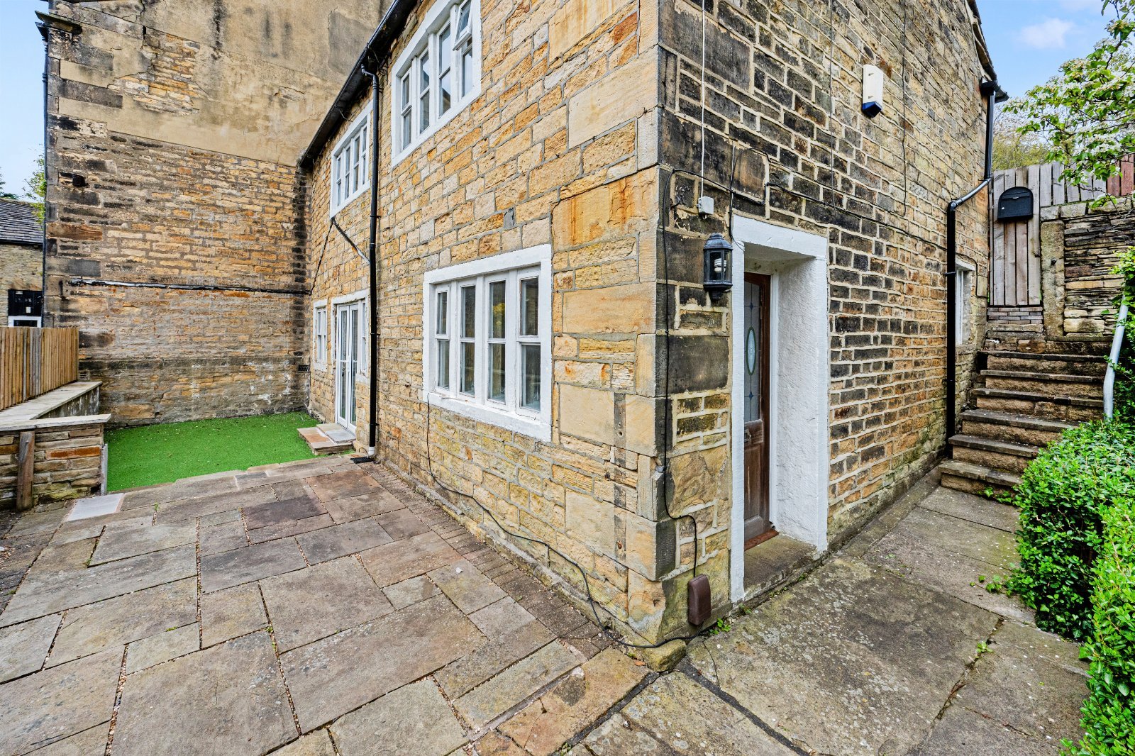 Land With House & Cottage – Bolton Lane, Bradford, West Yorkshire, BD2