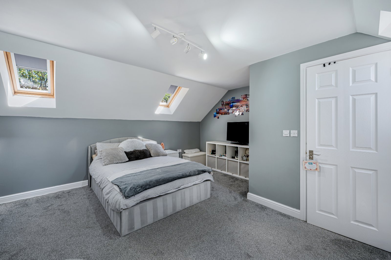 Southroyd Gardens, Pudsey, West Yorkshire, LS28