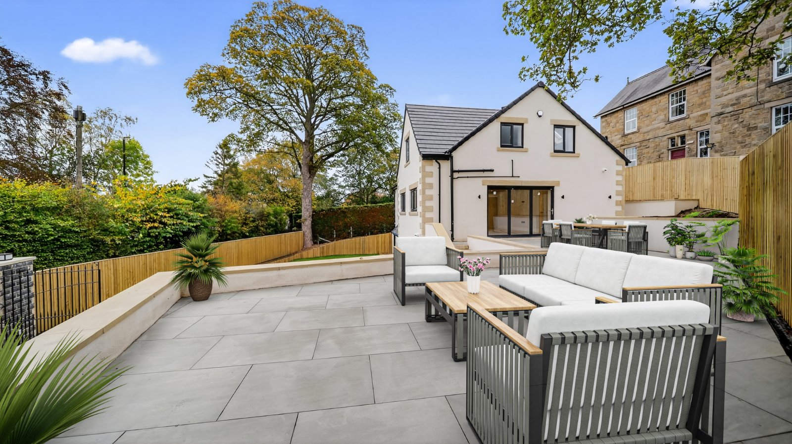 Leeds Road, Bramhope, Leeds, West Yorkshire, LS16