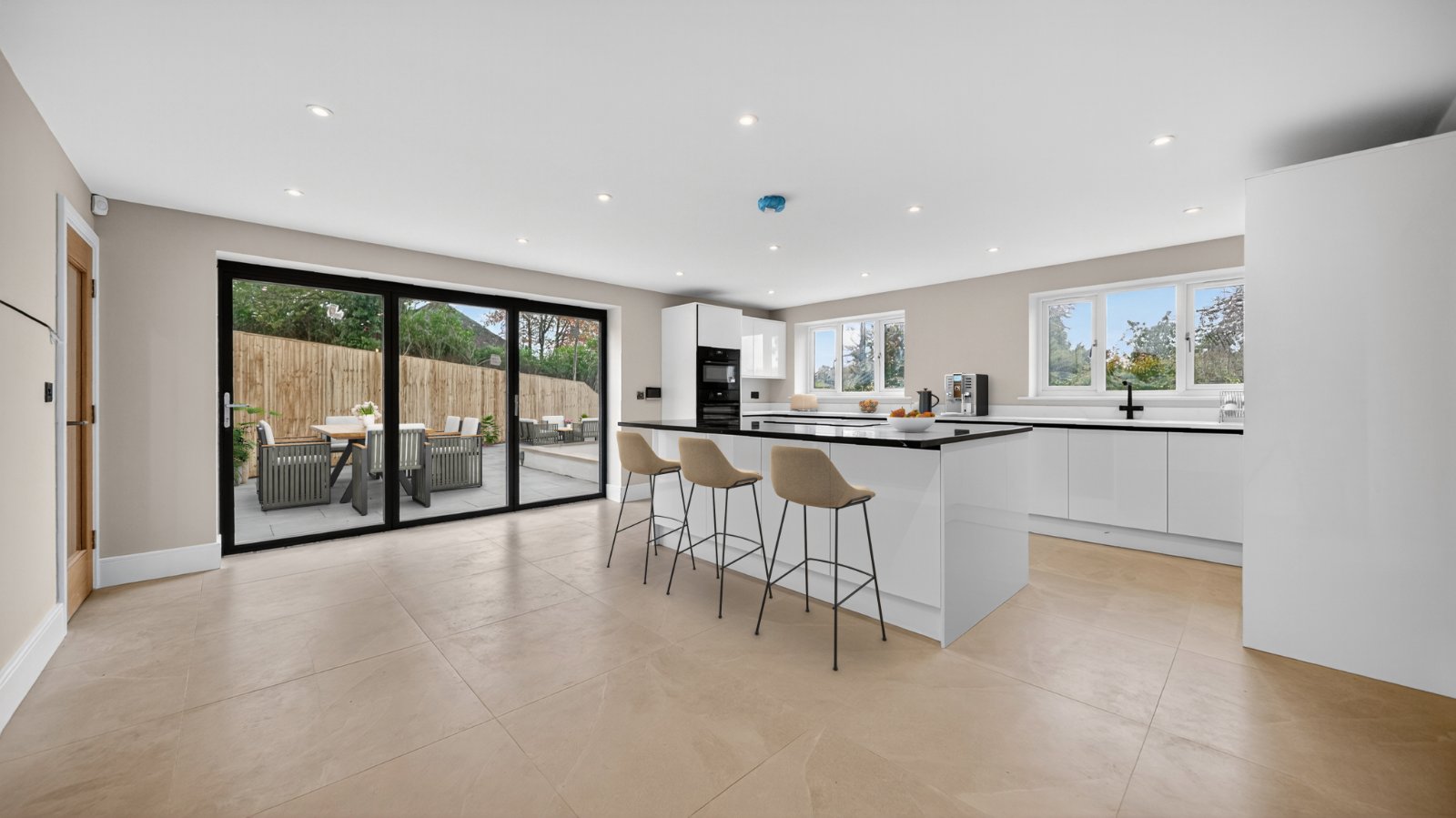 Leeds Road, Bramhope, Leeds, West Yorkshire, LS16