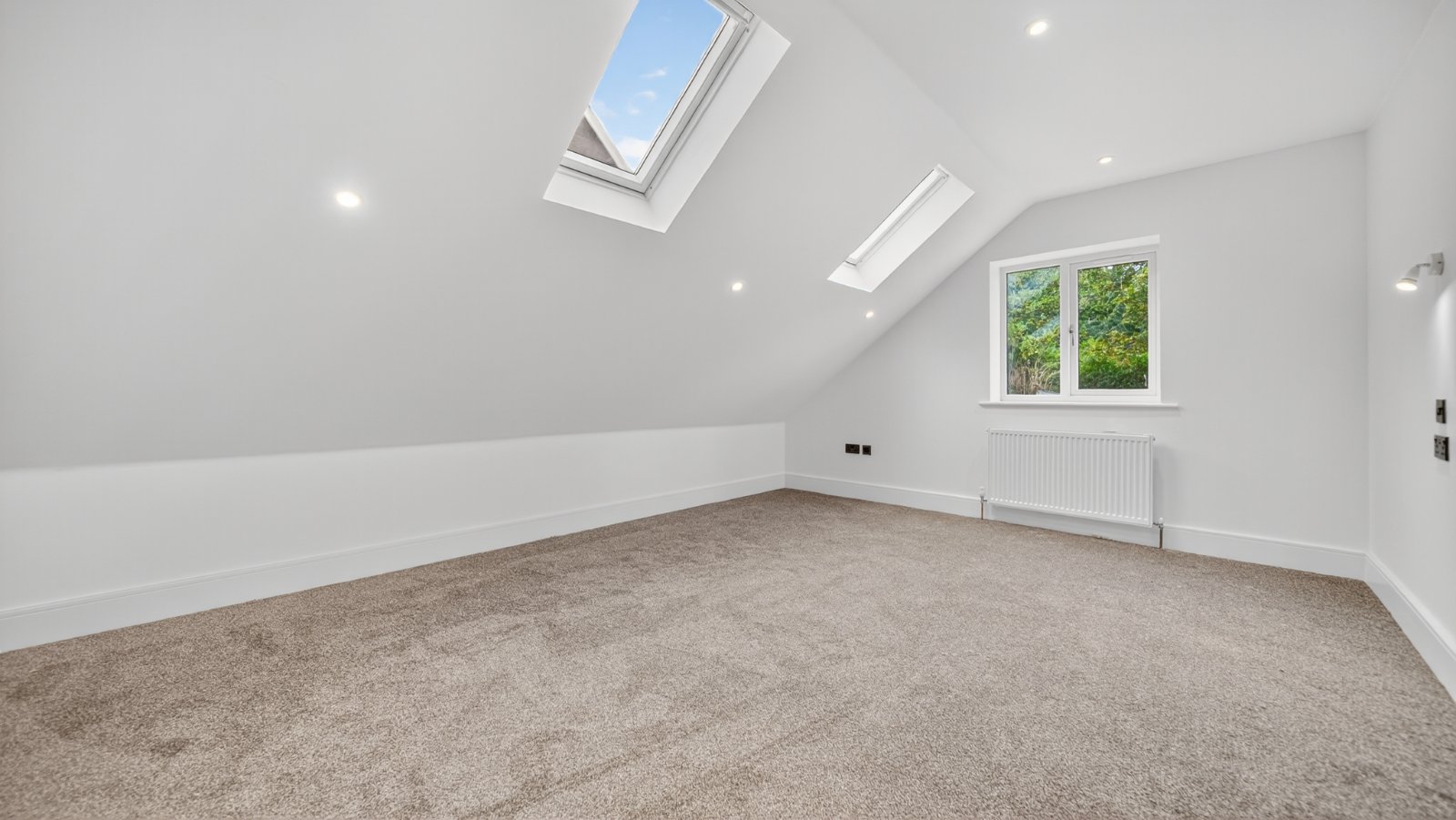 Leeds Road, Bramhope, Leeds, West Yorkshire, LS16