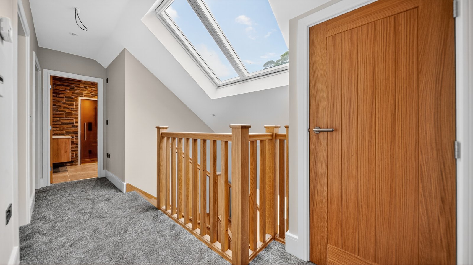 Leeds Road, Bramhope, Leeds, West Yorkshire, LS16